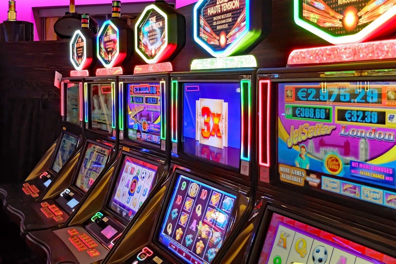 fwd66 Slot jackpot progresif kemenangan besar real-time pool pemain Indonesia
